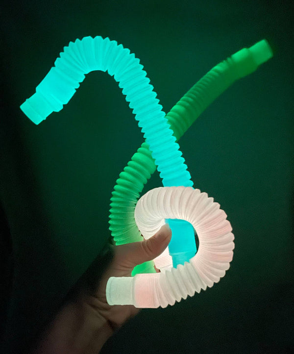 1 Large Glow in the Dark Pull and Pop Snap Expanding Flexibl Curious Minds Toys