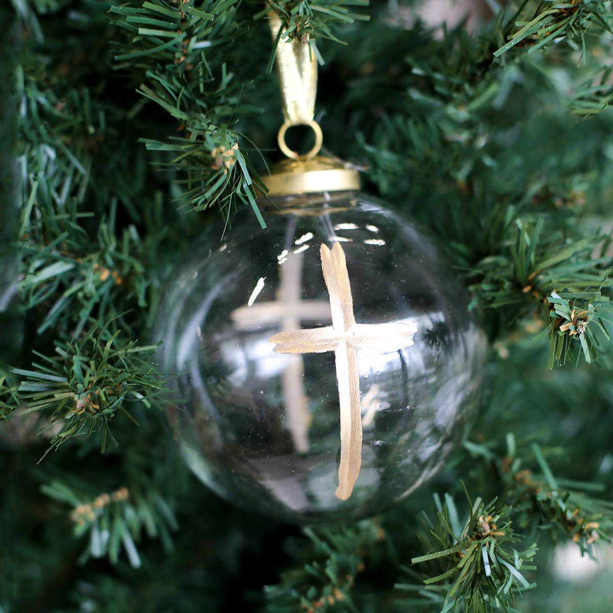 Cruix Glass Ball Ornament   Clear/Gold   4" The Royal Standard