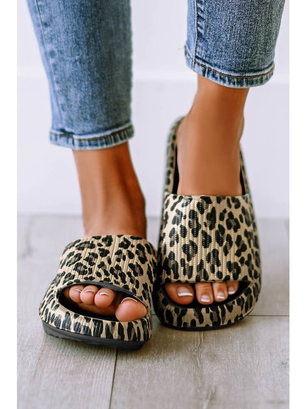 Leopard Print Thick Sole Slip On Slippers Aapparella